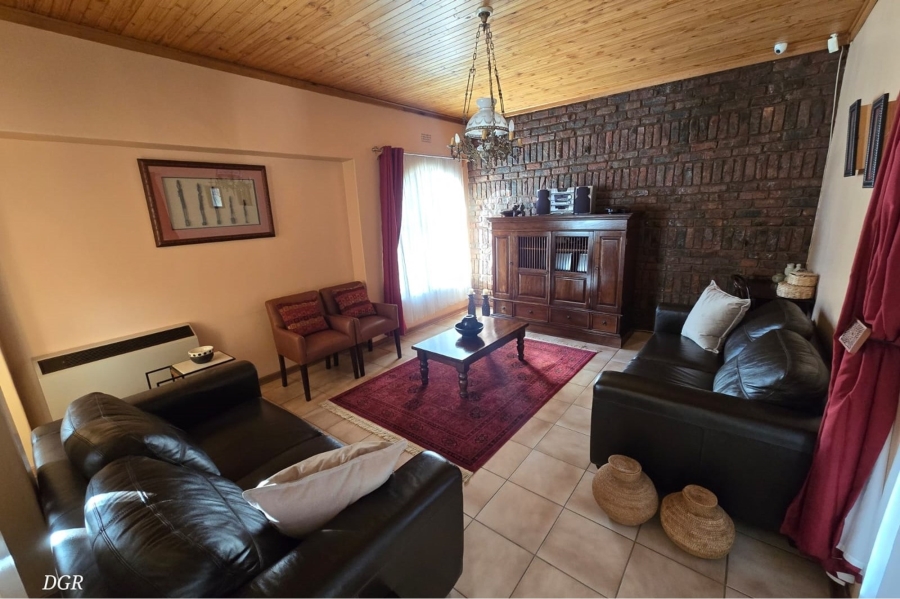 4 Bedroom Property for Sale in Hillcrest Northern Cape